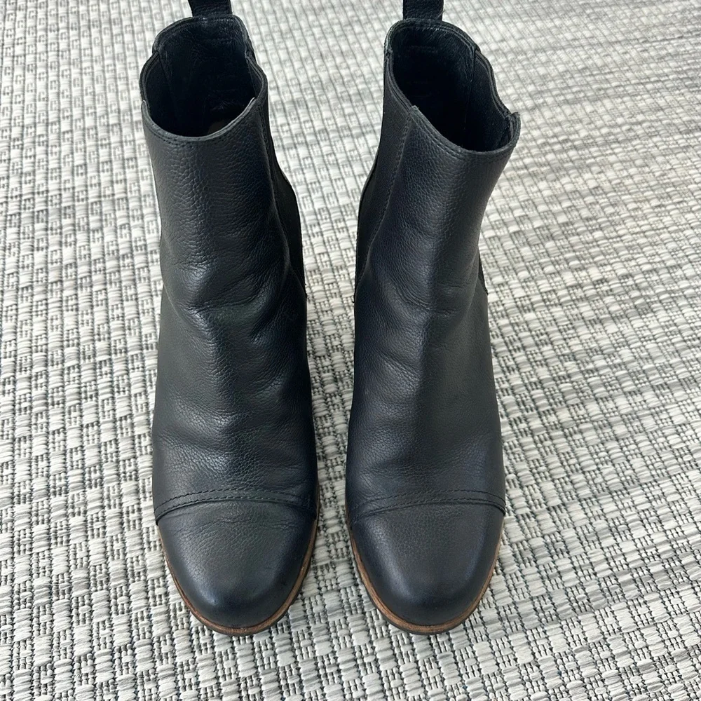 UGG Pax Leather Wedge Bootie Brown Size 10